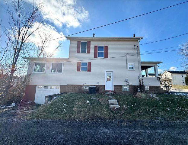 127 Hazel Ave, Ellwood City, PA 16117