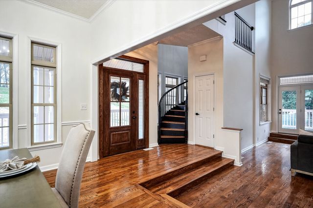 962 Indian Mound Dr, Mcminnville, TN 37110