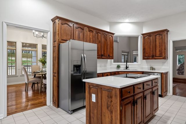 962 Indian Mound Dr, Mcminnville, TN 37110