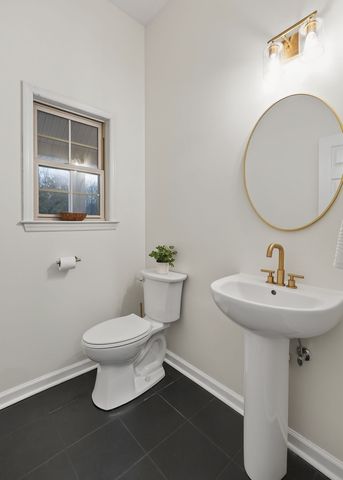 962 Indian Mound Dr, Mcminnville, TN 37110