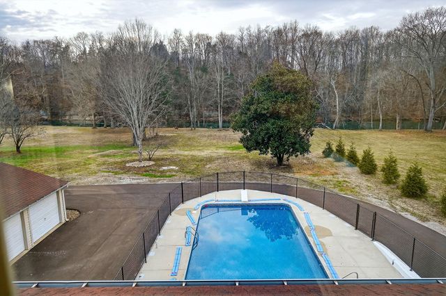 962 Indian Mound Dr, Mcminnville, TN 37110