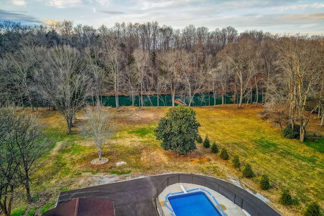 962 Indian Mound Dr, Mcminnville, TN 37110