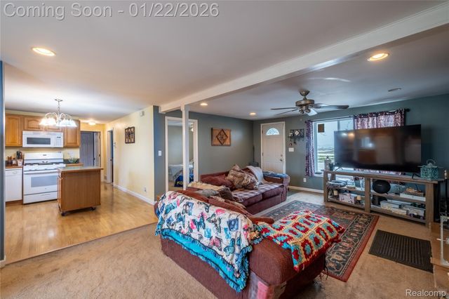 8221 Van Vleet Road, Gaines Township, MI 48436