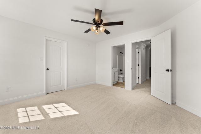 1919 Shady Wind Drive, Southaven, MS 38671