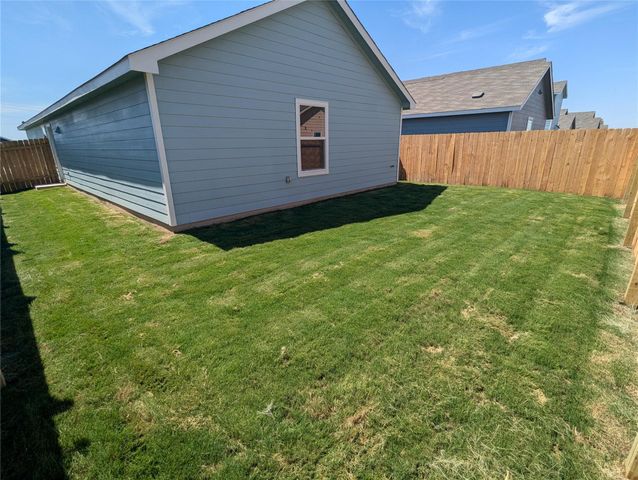 583 Commander Abbott DR, Jarrell, TX 76537