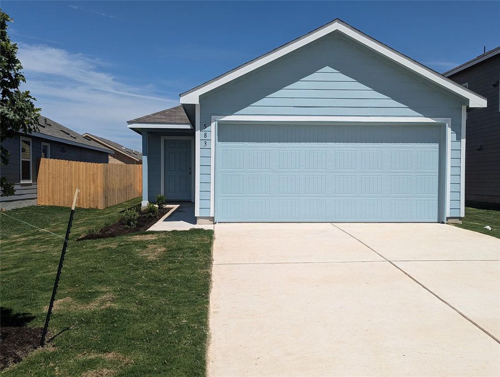 583 Commander Abbott DR, Jarrell, TX 76537