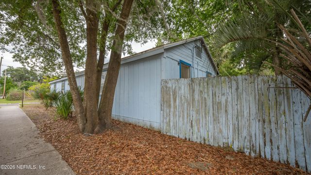 165 N CYPRESS Avenue, Green Cove Springs, FL 32043