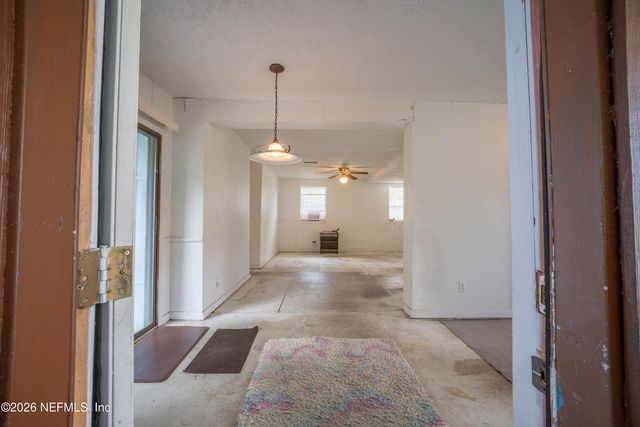 165 N CYPRESS Avenue, Green Cove Springs, FL 32043