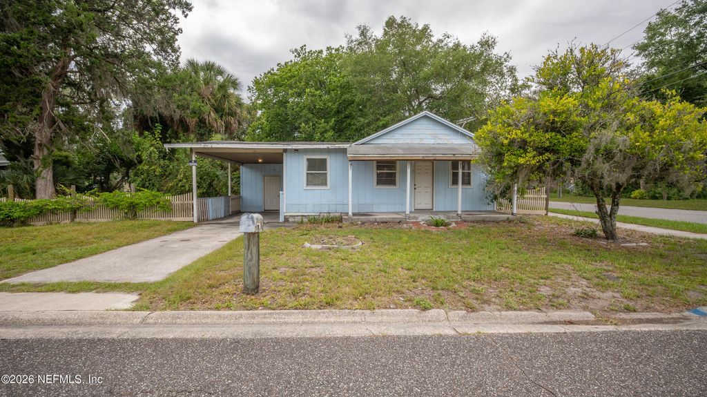 165 N CYPRESS Avenue, Green Cove Springs, FL 32043