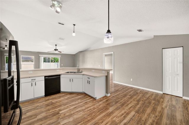 6481 NW 67TH TERRACE, Ocala, FL 34482