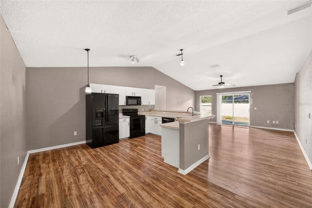 6481 NW 67TH TERRACE, Ocala, FL 34482