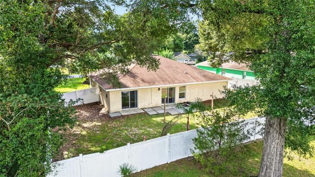 6481 NW 67TH TERRACE, Ocala, FL 34482