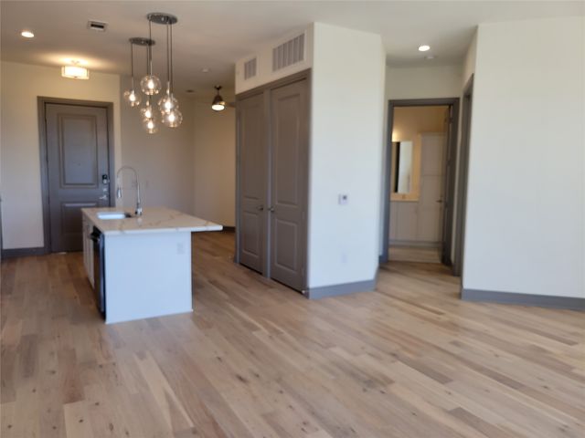 2700 Old Denton Road 4465, Carrollton, TX 75007