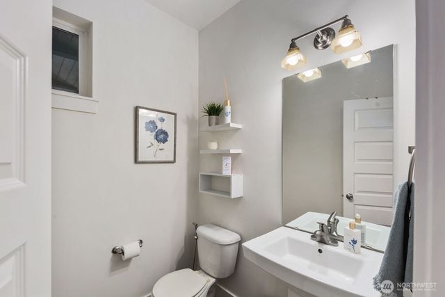 35121 SE Terrace Street, Snoqualmie, WA 98065