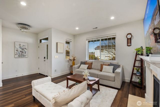 35121 SE Terrace Street, Snoqualmie, WA 98065