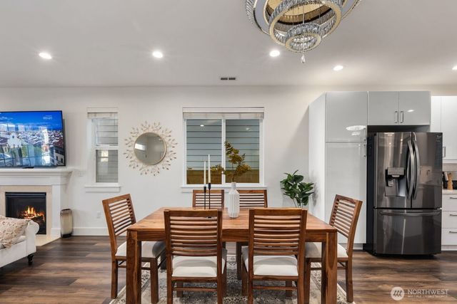 35121 SE Terrace Street, Snoqualmie, WA 98065