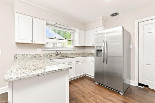 3816 Kirby Drive, Greensboro, NC 27403
