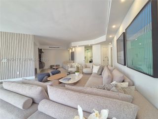 739 Crandon Blvd 202, Key Biscayne, FL 33149
