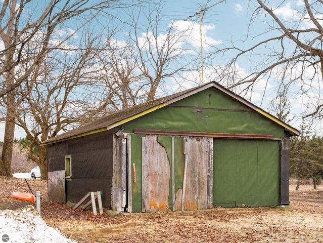 1930 Tyler Road SE, Kalkaska, MI 49646