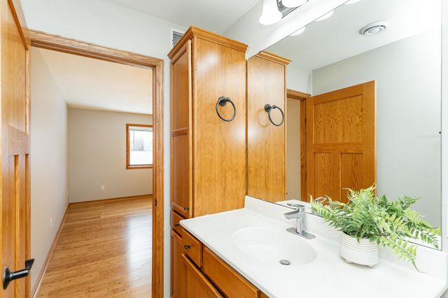 948 Southern Ridge Drive SW, Rochester, MN 55902