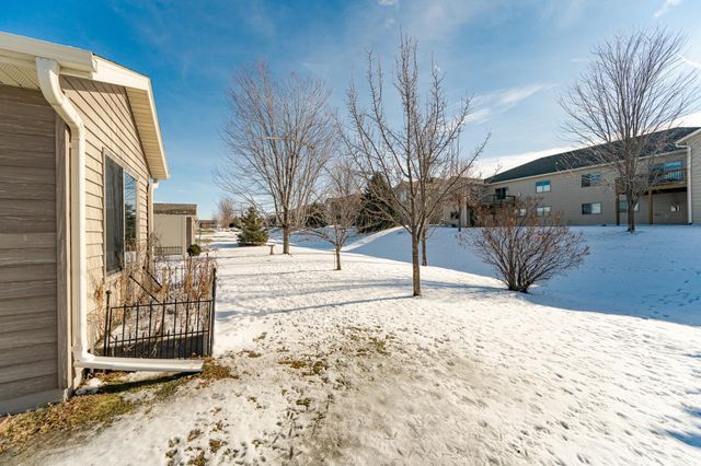 948 Southern Ridge Drive SW, Rochester, MN 55902