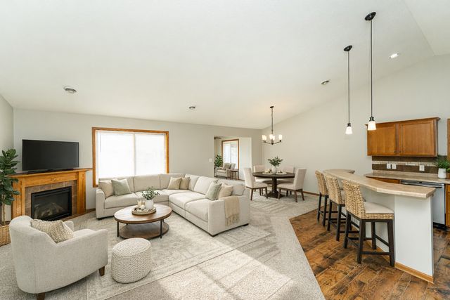 948 Southern Ridge Drive SW, Rochester, MN 55902