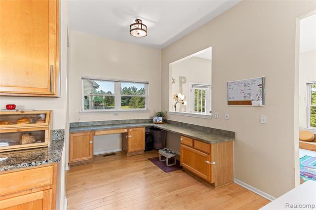 1484 Chapleau Drive, Ann Arbor, MI 48103