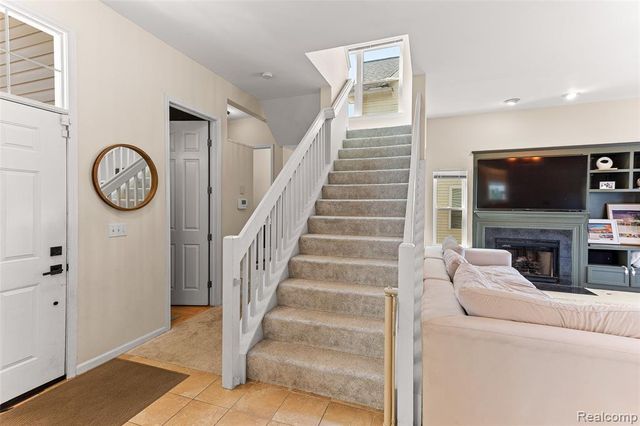 1484 Chapleau Drive, Ann Arbor, MI 48103