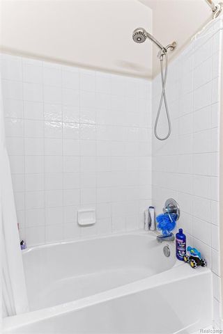 1484 Chapleau Drive, Ann Arbor, MI 48103