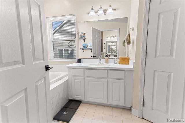 1484 Chapleau Drive, Ann Arbor, MI 48103