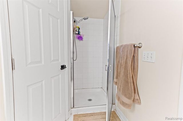 1484 Chapleau Drive, Ann Arbor, MI 48103