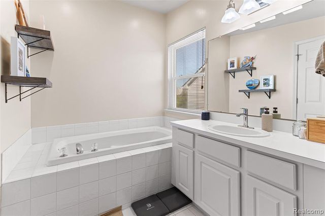 1484 Chapleau Drive, Ann Arbor, MI 48103