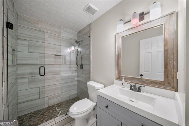 5235 Sterling Trace Court NW, Lilburn, GA 30047