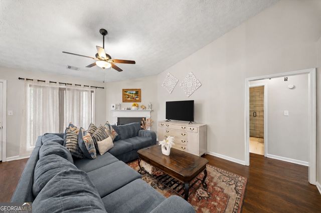 5235 Sterling Trace Court NW, Lilburn, GA 30047