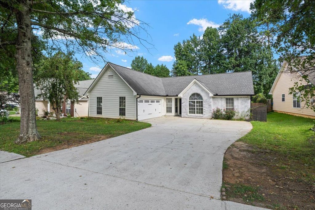 5235 Sterling Trace Court NW, Lilburn, GA 30047