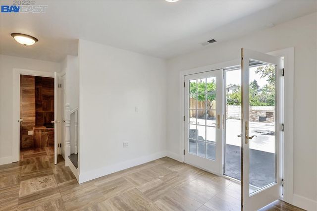 2036 E 20th Street, Oakland, CA 94606