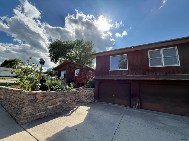 604 CLEVELAND, Rapid City, SD 57701