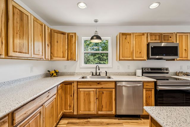 233 Ralph Spivey Ln, Gainesboro, TN 38562