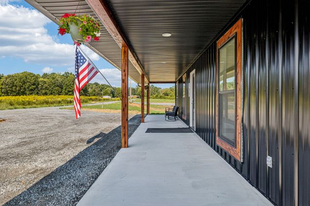 233 Ralph Spivey Ln, Gainesboro, TN 38562