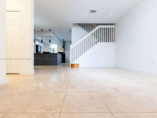 11406 NW 76th Terrace 11406, Doral, FL 33178