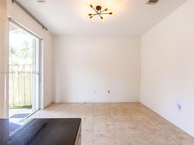 11406 NW 76th Terrace 11406, Doral, FL 33178