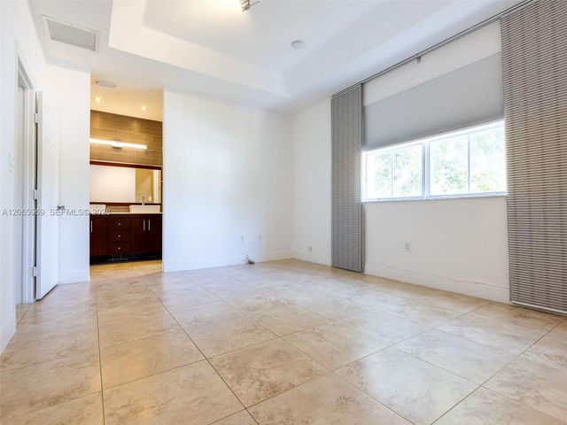11406 NW 76th Terrace 11406, Doral, FL 33178