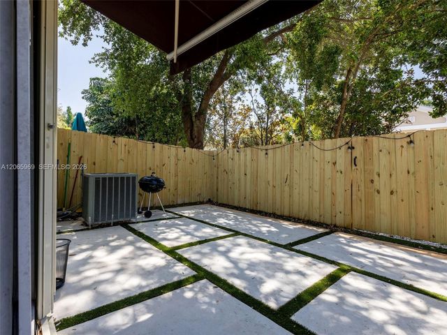11406 NW 76th Terrace 11406, Doral, FL 33178