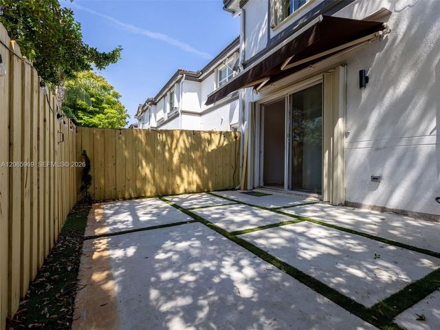 11406 NW 76th Terrace 11406, Doral, FL 33178