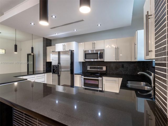 11406 NW 76th Terrace 11406, Doral, FL 33178