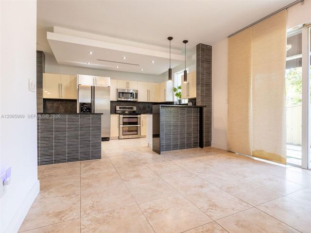 11406 NW 76th Terrace 11406, Doral, FL 33178