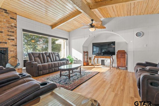 526 Shadywood Lane, Avinger, TX 75630