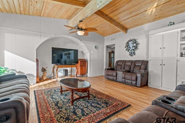 526 Shadywood Lane, Avinger, TX 75630
