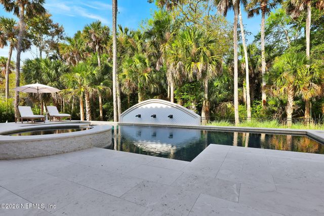 217 ISLE WAY Lane, Ponte Vedra Beach, FL 32082