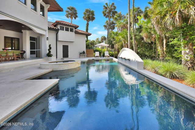 217 ISLE WAY Lane, Ponte Vedra Beach, FL 32082